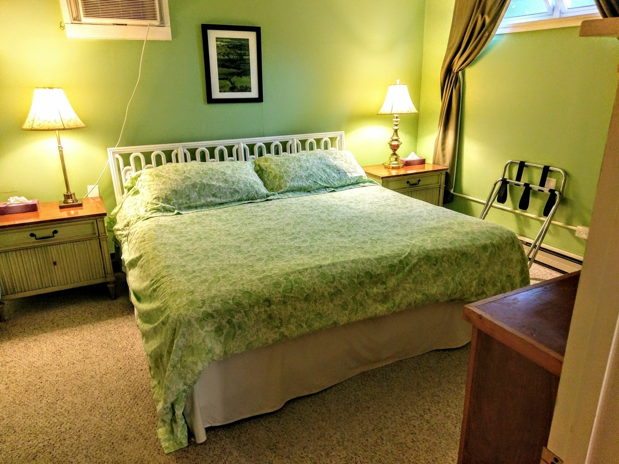 Inn At Charlotte B&B Берлингтон Экстерьер фото